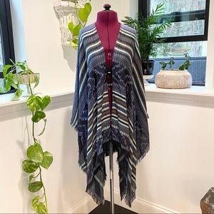 BCBG MAXAZRIA Shades of blue poncho